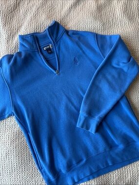 ROSEWOOD MIRAMAR Men's Quarter-Zip Pullover Sweater in Royal Blue